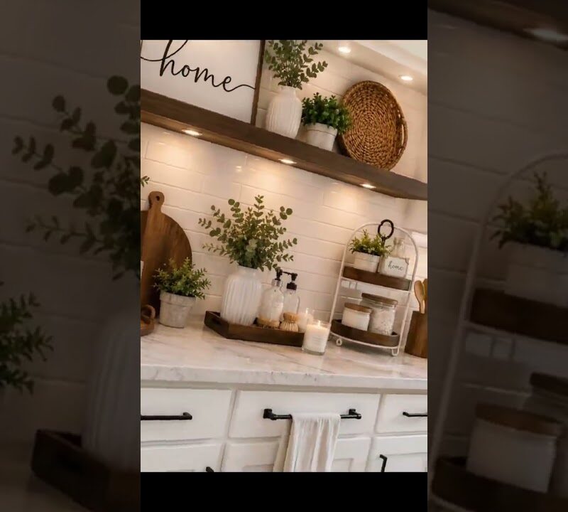 Cozy Farmhouse Kitchen Refresh: Warm Textures & Vintage Accents
