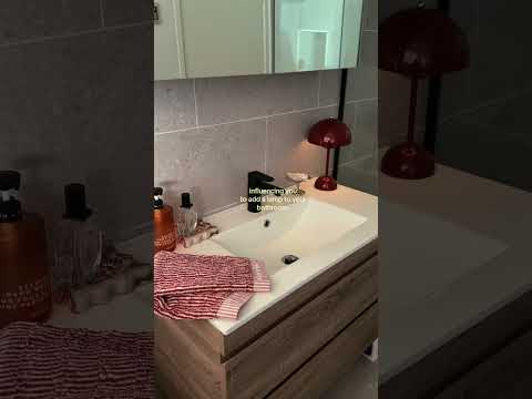 Cozy Bathroom Glow: The Portable Lamp Trick That Changes Everything