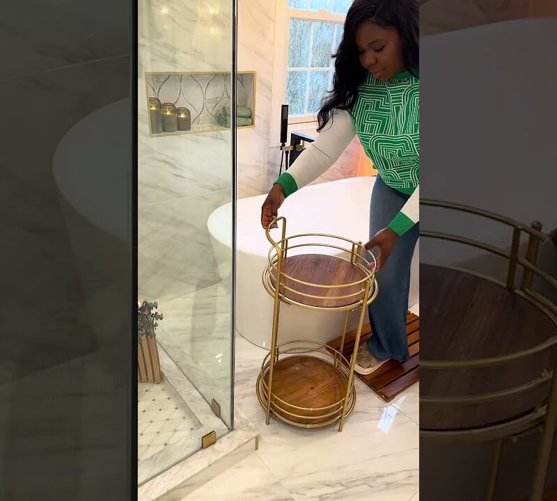 Yellow-Green Bathroom Accents: A Fresh Citrus Refresh